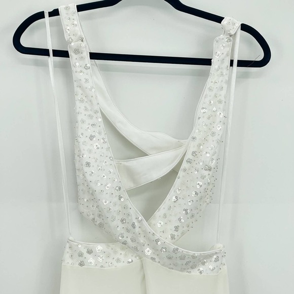 Mac Duggal Floral Sequined Criss Cross Bodice Gown White Size 4 NWOT - Picture 11 of 11